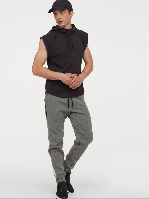 

H&M Men Grey Solid Sports Joggers