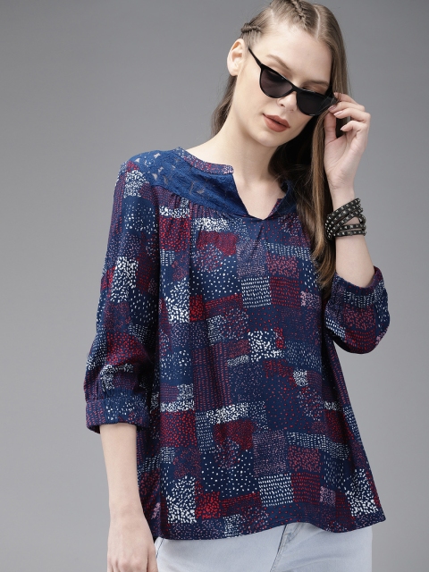 

The Roadster Lifestyle Co Women Navy Blue & Red Printed Boxy Top