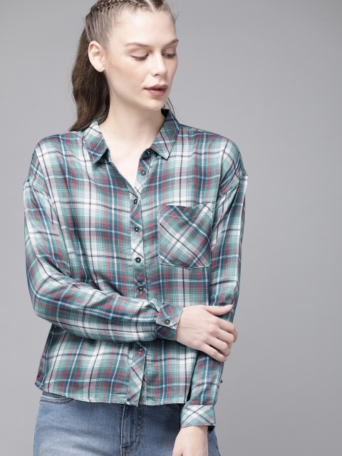 

Roadster Women White & Teal Green Regular Fit Checked Casual Shirt
