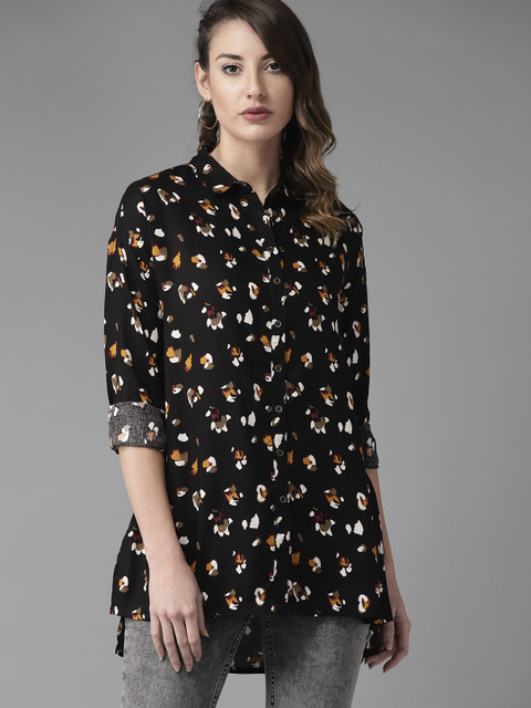 

The Roadster Lifestyle Co Women Black & Off-White Regular Fit Printed Longline Casual Shirt