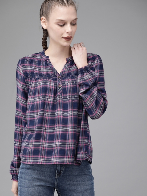 

The Roadster Lifestyle Co Women Navy Blue & Pink Checked Top