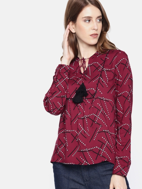 

The Roadster Lifestyle Co Women Burgundy Printed Top