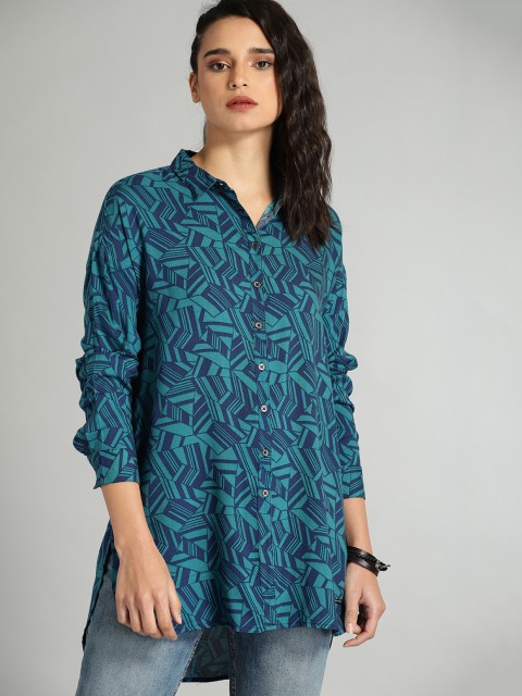 

The Roadster Lifestyle Co Women Teal Blue Regular Fit Printed Longline Casual Shirt