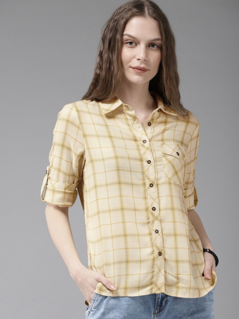 

The Roadster Lifestyle Co Women Off-White & Yellow Regular Fit Checked Casual Shirt