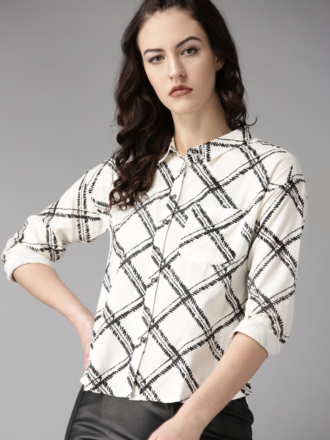 

The Roadster Lifestyle Co Women Off-White & Black Regular Fit Checked Casual Shirt