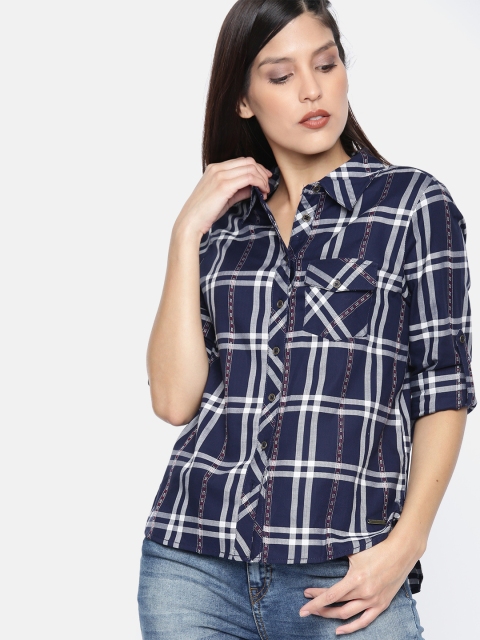 

The Roadster Lifestyle Co Women Navy Blue & White Regular Fit Checked Casual Shirt