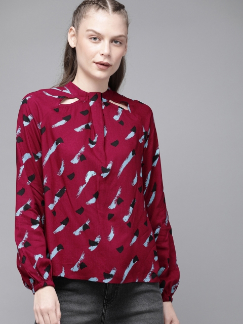 

Roadster Women Magenta & Blue Printed Regular Top
