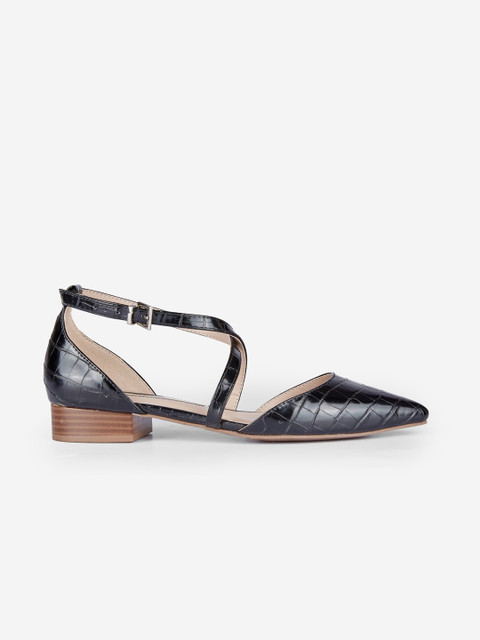 

DOROTHY PERKINS Women Black Textured Pumps