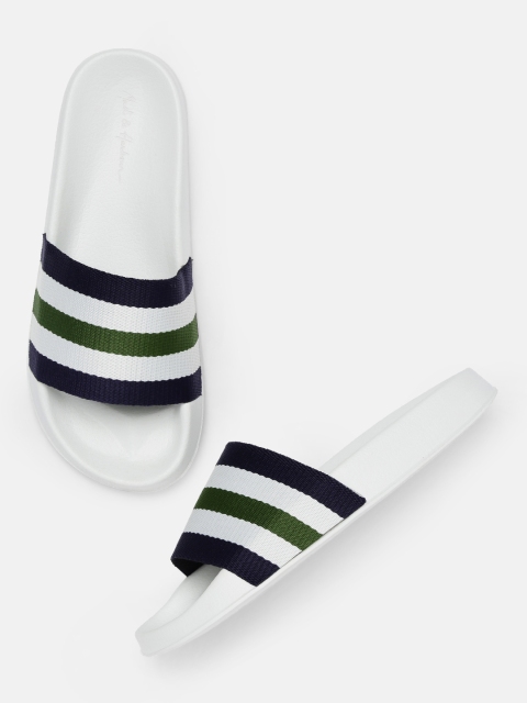 

Mast & Harbour Men White & Navy Blue Colourblocked Sliders