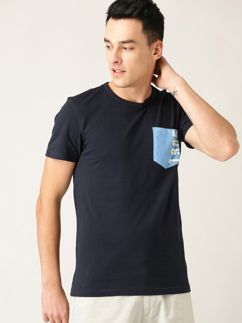

United Colors of Benetton Men Navy Blue Solid Round Neck T-shirt