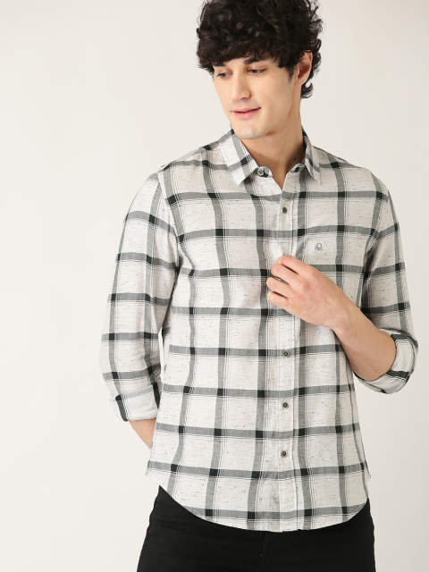 

United Colors of Benetton Men Off-White & Green Slim Fit Checked Casual Shirt