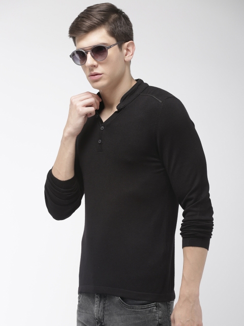 

Celio Men Black Solid Henley Neck T-shirt