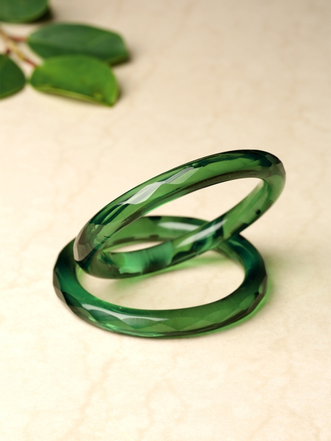 

Priyaasi Set of 2 Green Handcrafted Bangles