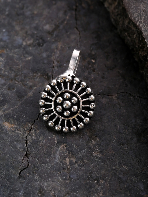 

Priyaasi Silver-Plated Oxidised Round Clip-On Nosepin