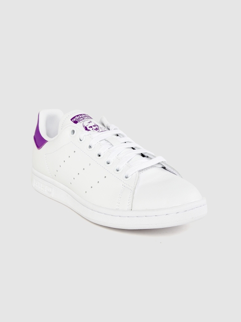 

ADIDAS Originals Women White Solid Leather Stan Smith Sneakers
