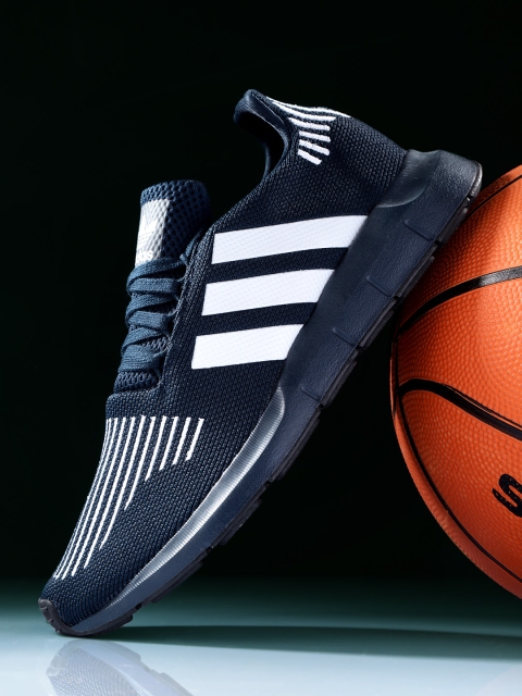 

ADIDAS Originals Men Navy Blue & White Striped Swift Run Sneakers