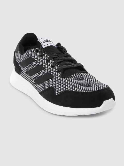 

ADIDAS Men Black & White ARCHIVO Woven Design Running Shoes
