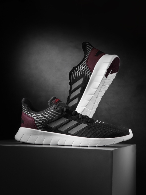 

ADIDAS Men Black Printed Aswee Run Running Shoes