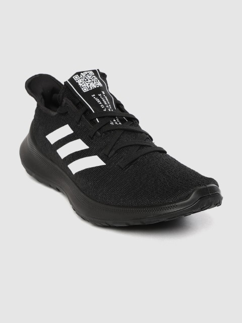 

ADIDAS Men Black Sense Bounce Woven Design Running Shoes