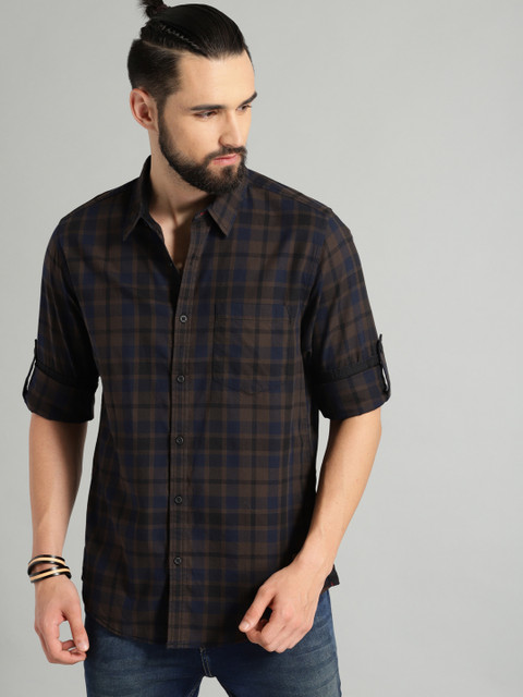 

Roadster Men Coffee Brown & Navy Blue Regular Fit Checked Casual Shirt