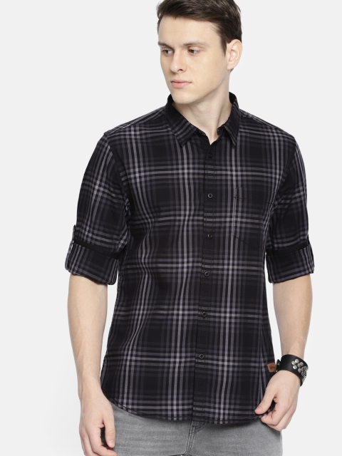 

The Roadster Lifestyle Co Men Black & Grey Regular Fit Checked Casual Shirt