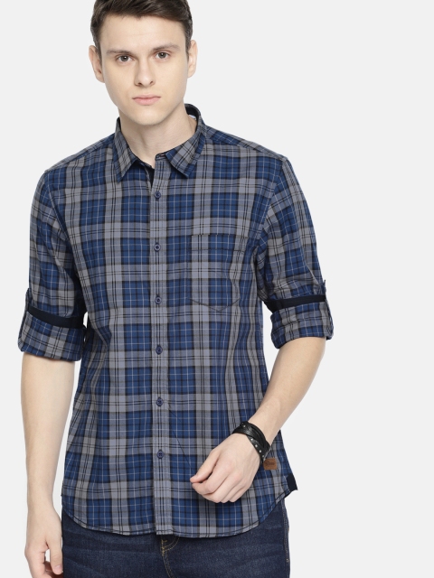 

Roadster Men Grey & Blue Regular Fit Checked Casual Shirt