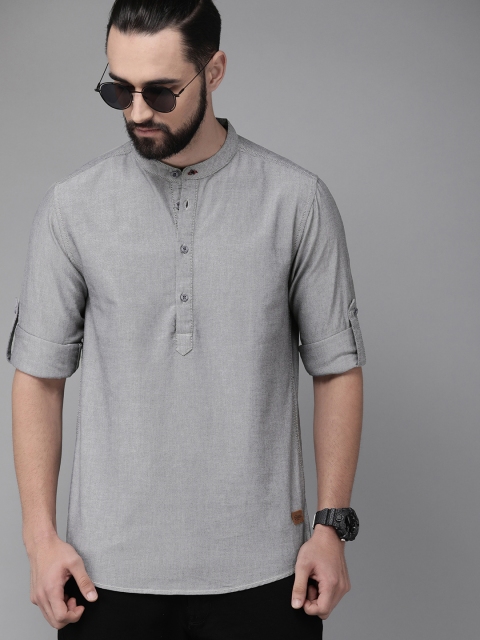 

The Roadster Lifestyle Co Men Grey Regular Fit Self Design Casual Shirt