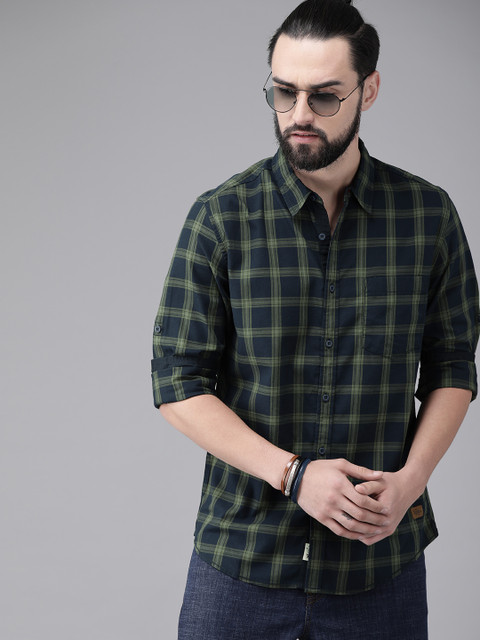 

Roadster Men Navy Blue & Olive Green Regular Fit Checked Casual Shirt