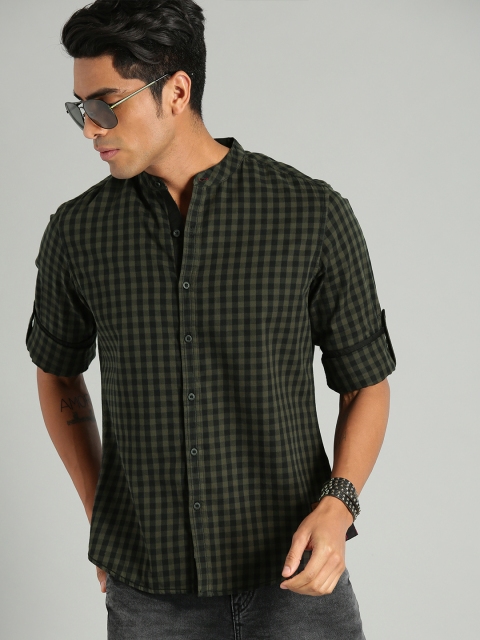 

Roadster Men Olive Green & Black Regular Fit Checked Casual Shirt