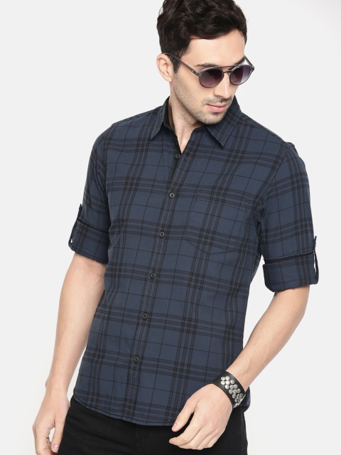 

Roadster Men Navy Blue & Black Regular Fit Checked Casual Shirt