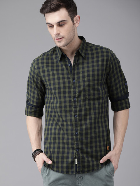 

The Roadster Lifestyle Co Men Olive Green & Navy Blue Regular Fit Checked Casual Shirt
