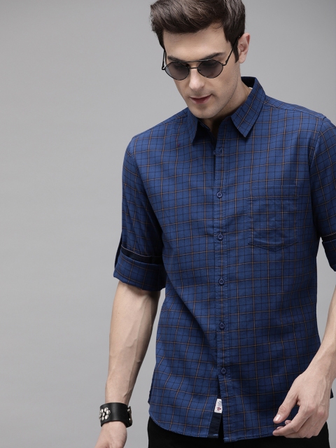 

Roadster Men Navy Blue Regular Fit Checked Casual Shirt