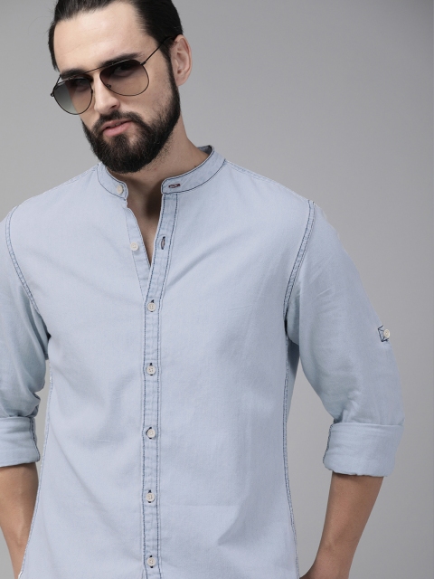 

Roadster Men Blue Solid Washed Regular Fit Casual Shirt