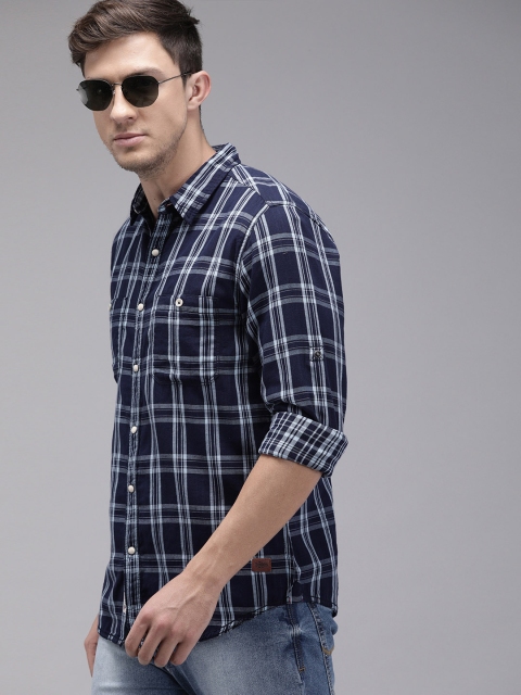 

Roadster Men Navy Blue Regular Fit Checked Casual Shirt