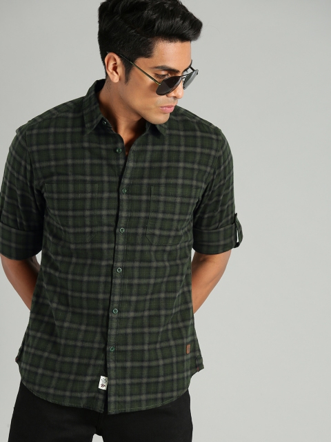 

Roadster Men Olive Green & Black Regular Fit Checked Casual Shirt