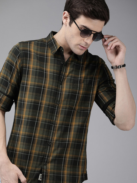 

Roadster Men Olive Green & Mustard Yellow Regular Fit Checked Casual Shirt