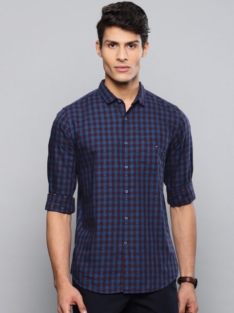 

Louis Philippe Sport Men Navy Blue & Maroon Super Slim Fit Checked Casual Shirt