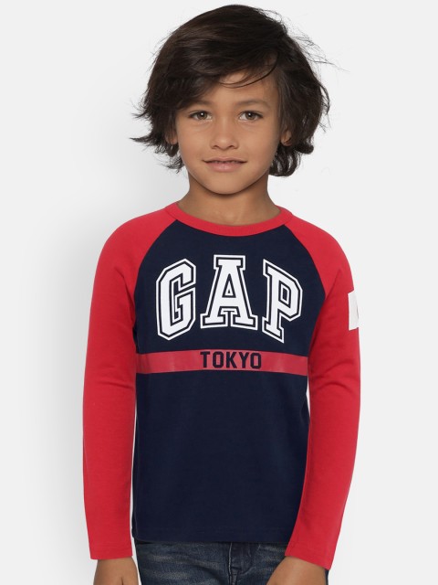 

GAP Boy's Navy Blue & Red Logo Flag Raglan T-Shirt