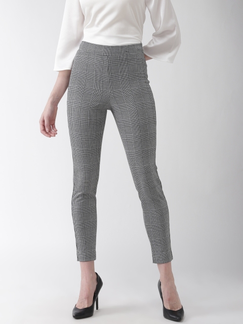 

Marks & Spencer Women Off-White & Black Skinny Fit Checked Cropped Treggings