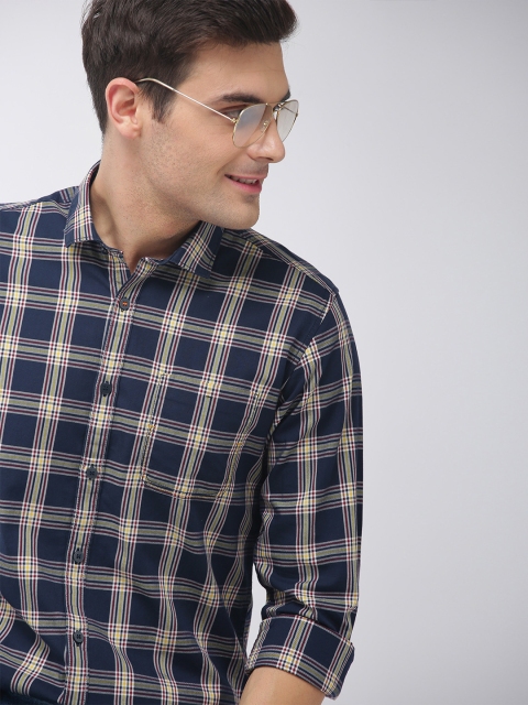 

Mast & Harbour Men Navy Blue & Yellow Regular Fit Checked Casual Shirt