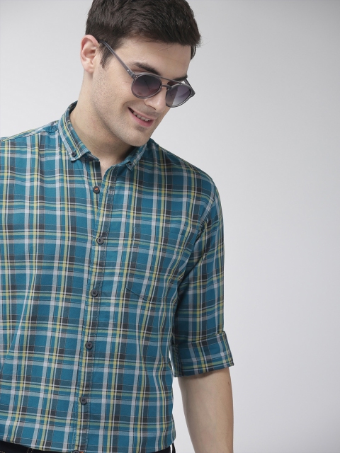 

Mast & Harbour Men Teal & Grey Regular Fit Checked Casual Shirt
