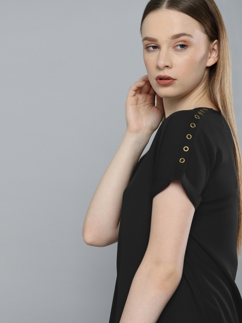 

Harvard Women Black Solid Boxy Top