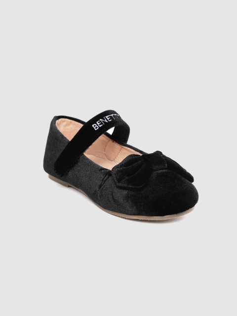 

United Colors of Benetton Girls Black Velvet Finish Ballerinas with Bow Detail