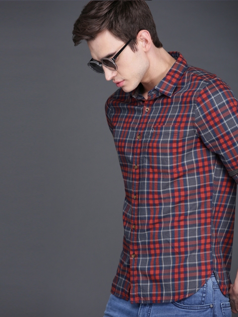 

WROGN Men Rust Orange & Navy Blue Slim Fit Checked Casual Shirt