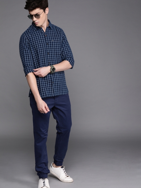 

WROGN Men Navy Blue Slim Fit Printed Casual Shirt