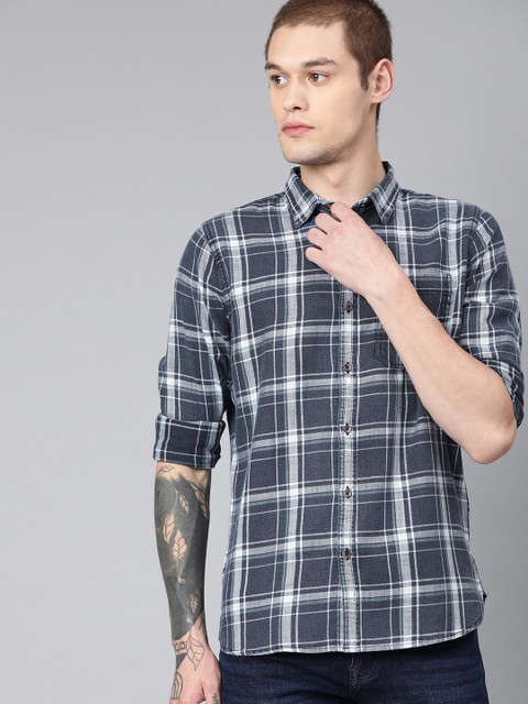 

WROGN Men Blue & White Slim Fit Checked Casual Shirt