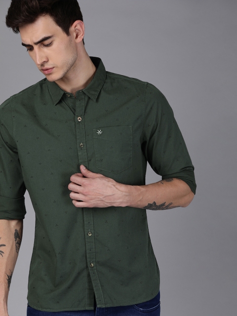 

WROGN Men Olive Green Printed Casual Slim Fit Shirt