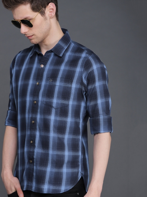 

WROGN Men Navy Blue Slim Fit Checked Casual Shirt