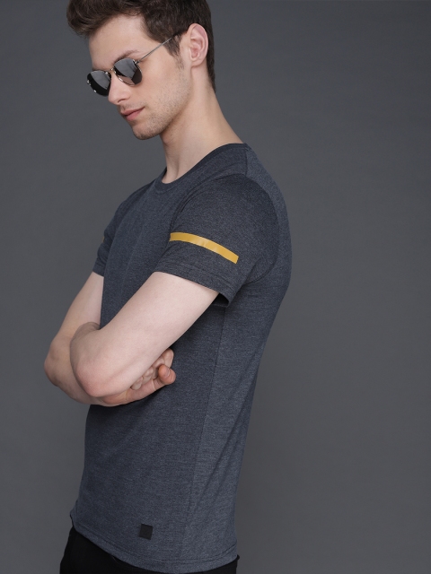 

WROGN Men Navy Blue Solid Slim Fit Round Neck T-shirt