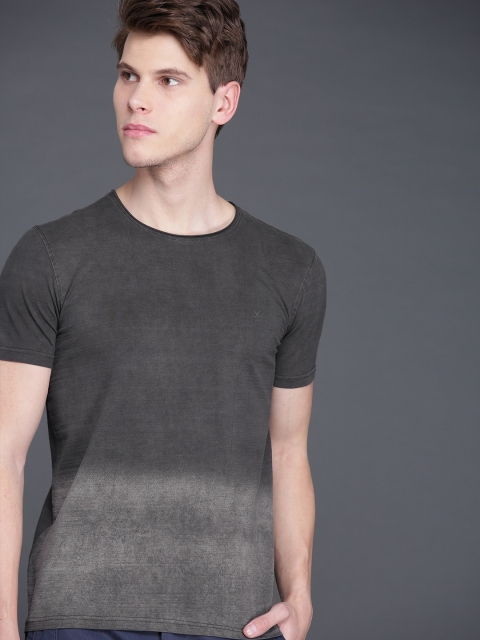 

WROGN Men Charcoal Grey Dyed Round Neck T-shirt